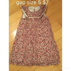 Gap size (4-5) small dress